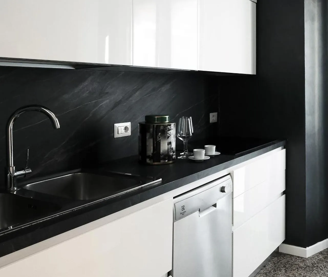 מילאנו Comecasa Design Apartment Montenapoleone - Spiga 0*,  איטליה
